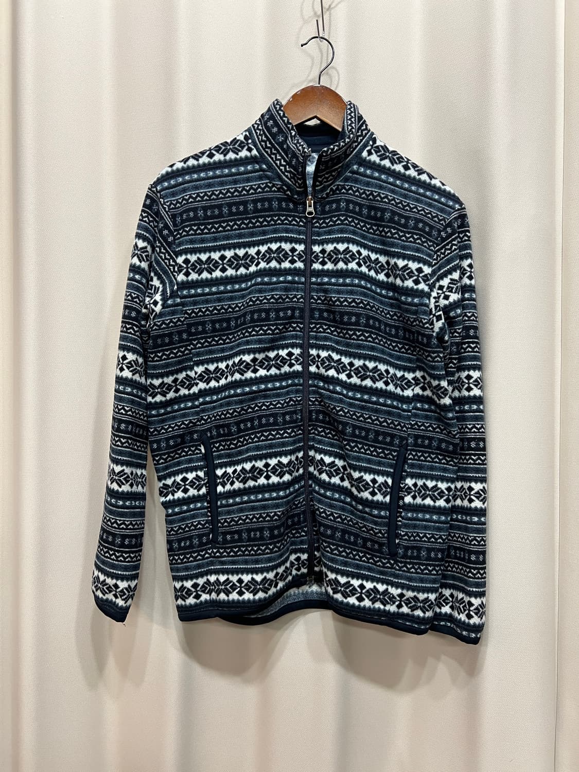 유니클로 에스닉 네이비 후리스 상품이미지2