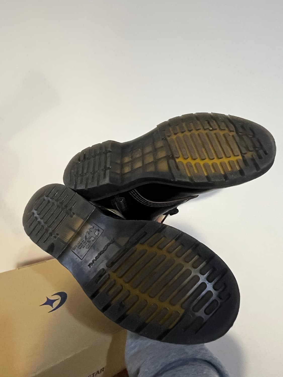 닥터마틴 1460 파스칼 지퍼 체리레드 250 상품이미지7