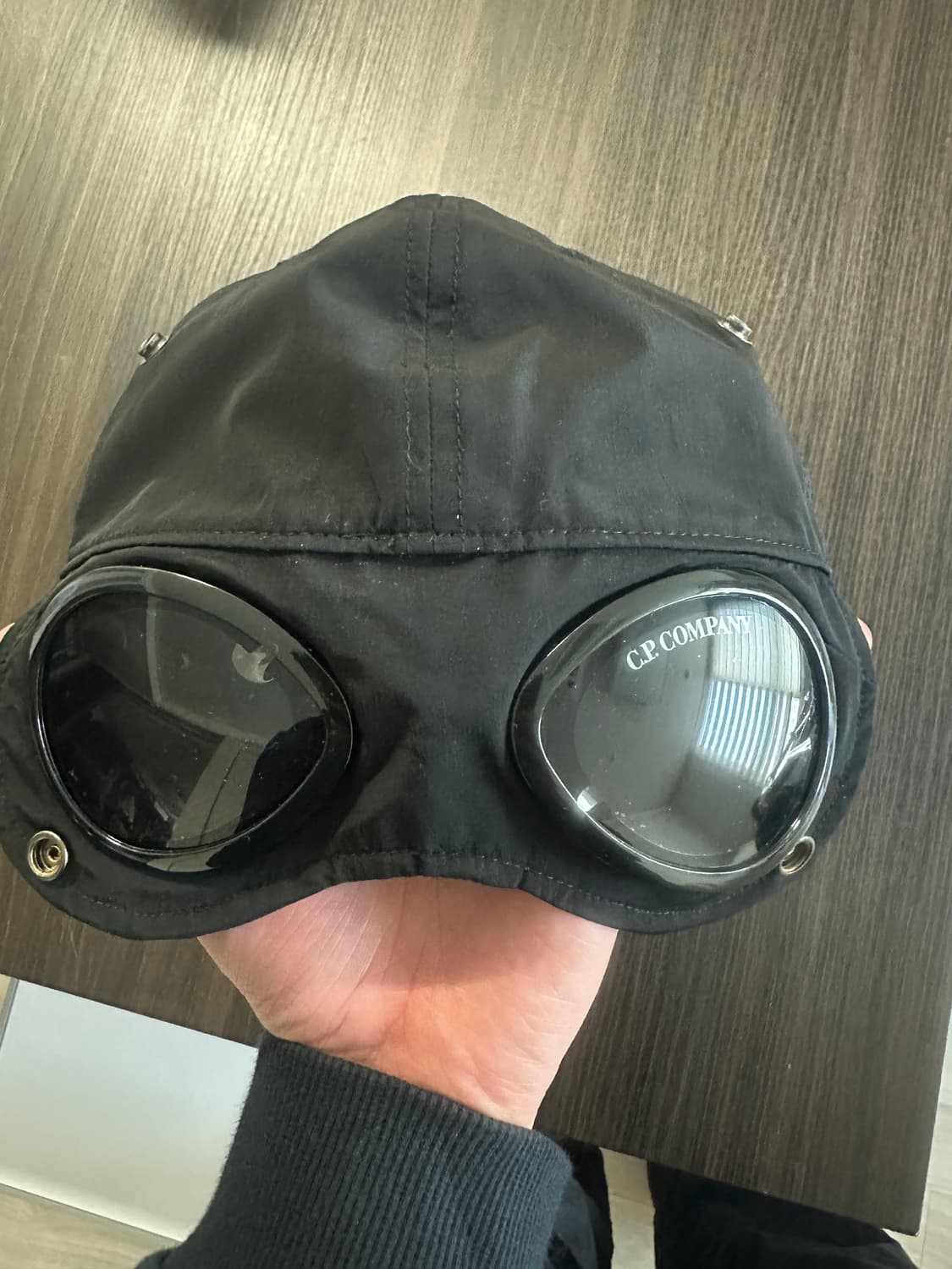 cp컴퍼니 24FW 크롬 고글 볼캡 상품이미지1