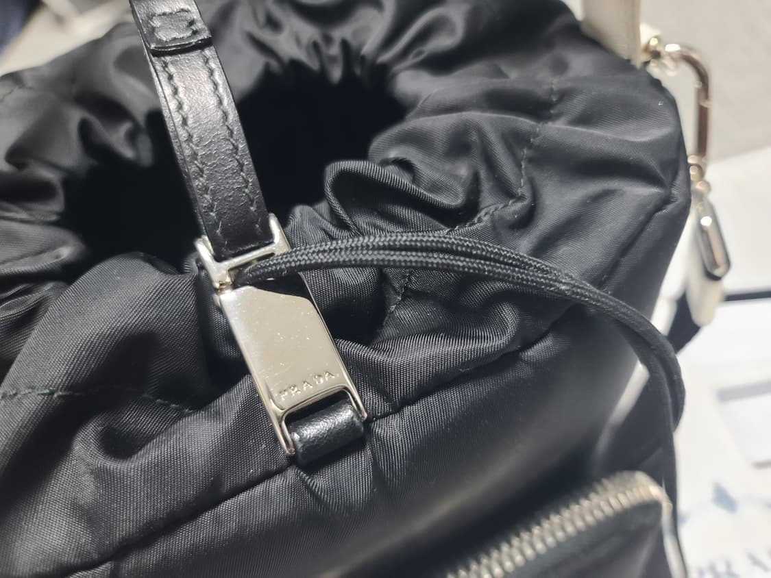 프라다 패딩 버킷백 나일론 1be026 크로스백 토트백 프라다 패디드백 상품이미지8