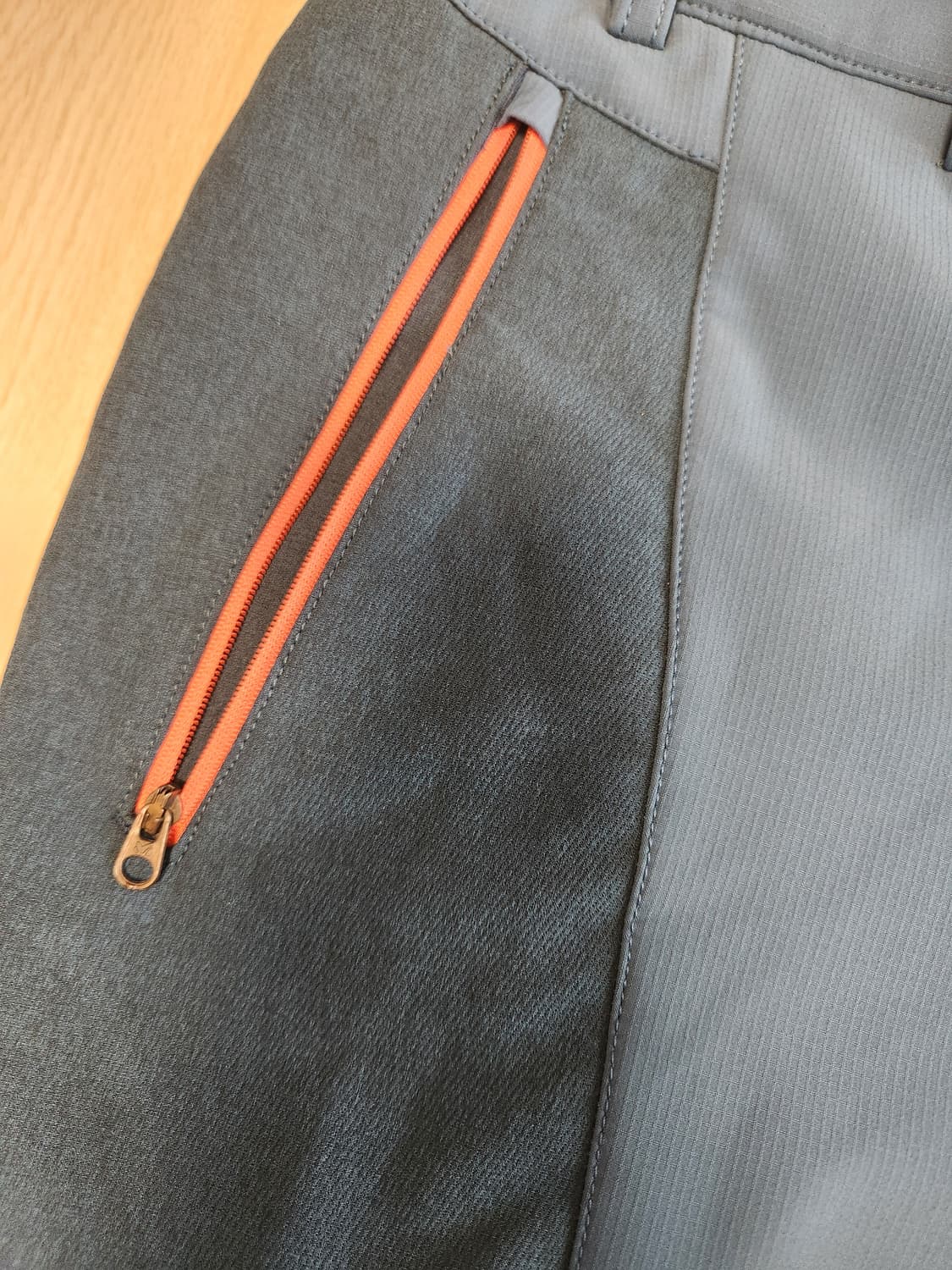 밀레 아웃도어 등산 바지 사이즈84 

약기모에요

지퍼 줄 빼버렸어요  상품이미지5