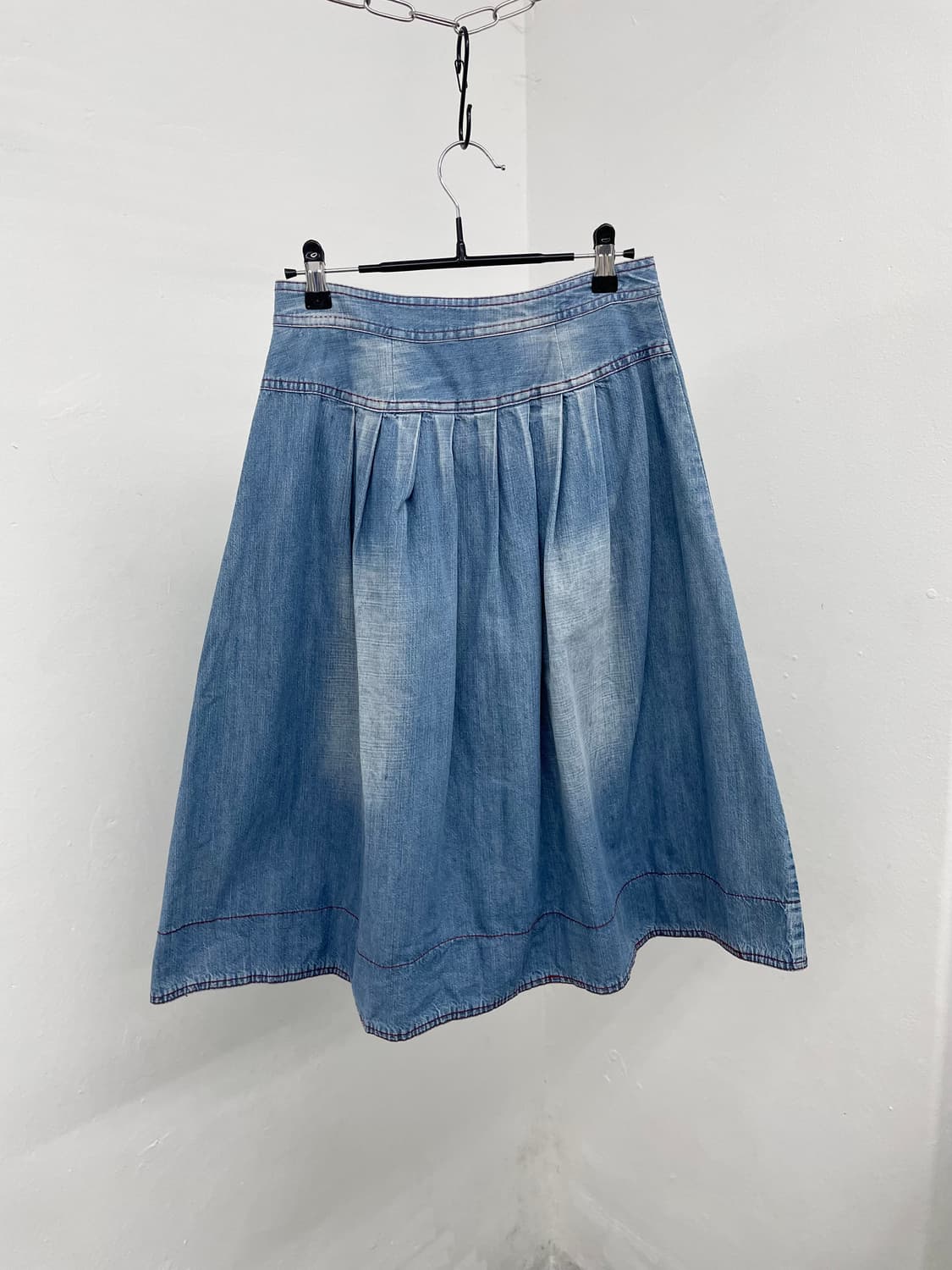 워싱 버튼 셔링 데님 스커트 상품이미지6