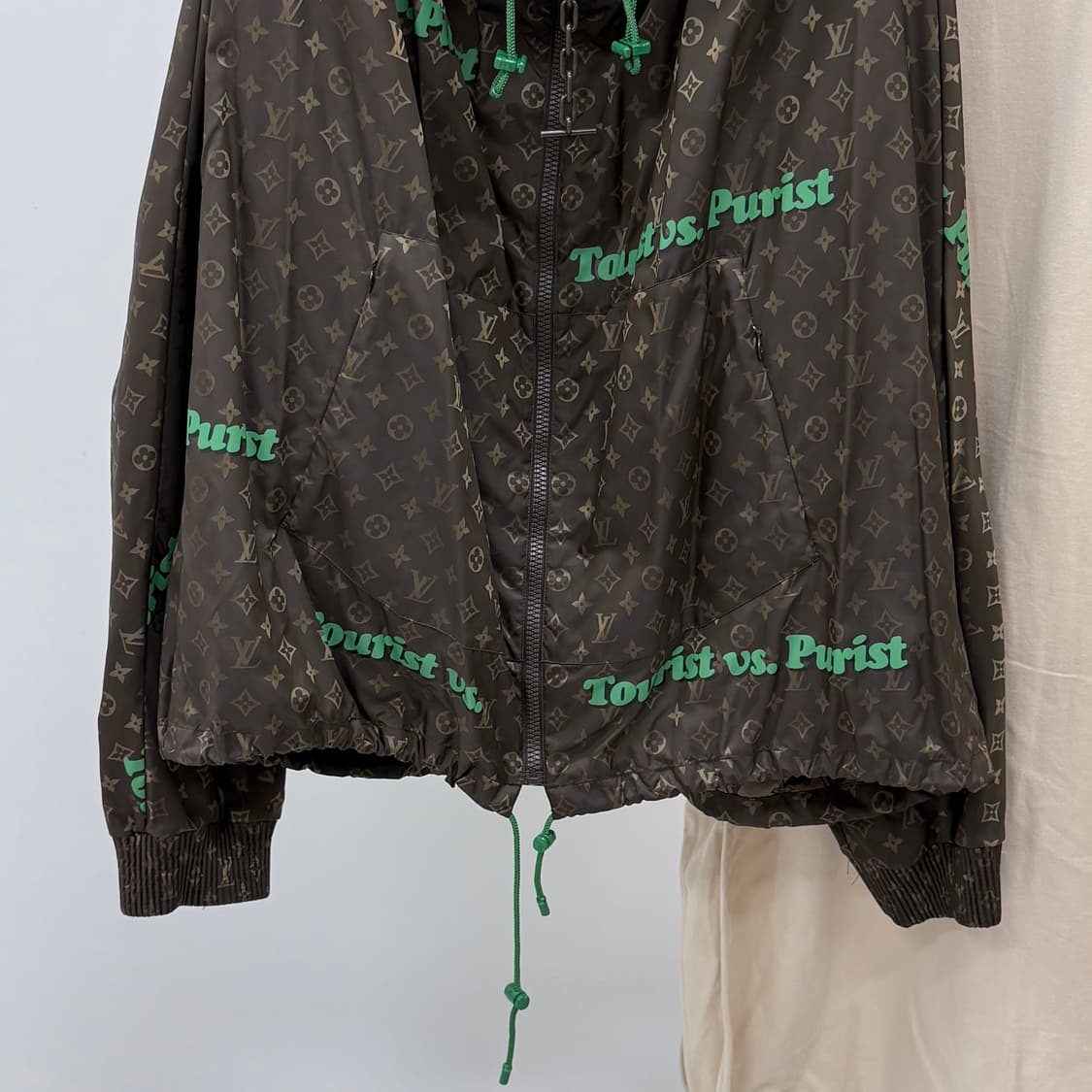 [S+급/56] 루이비통 모노그램 투어리스트 퓨어리스트 바람막이 자켓 상품이미지3