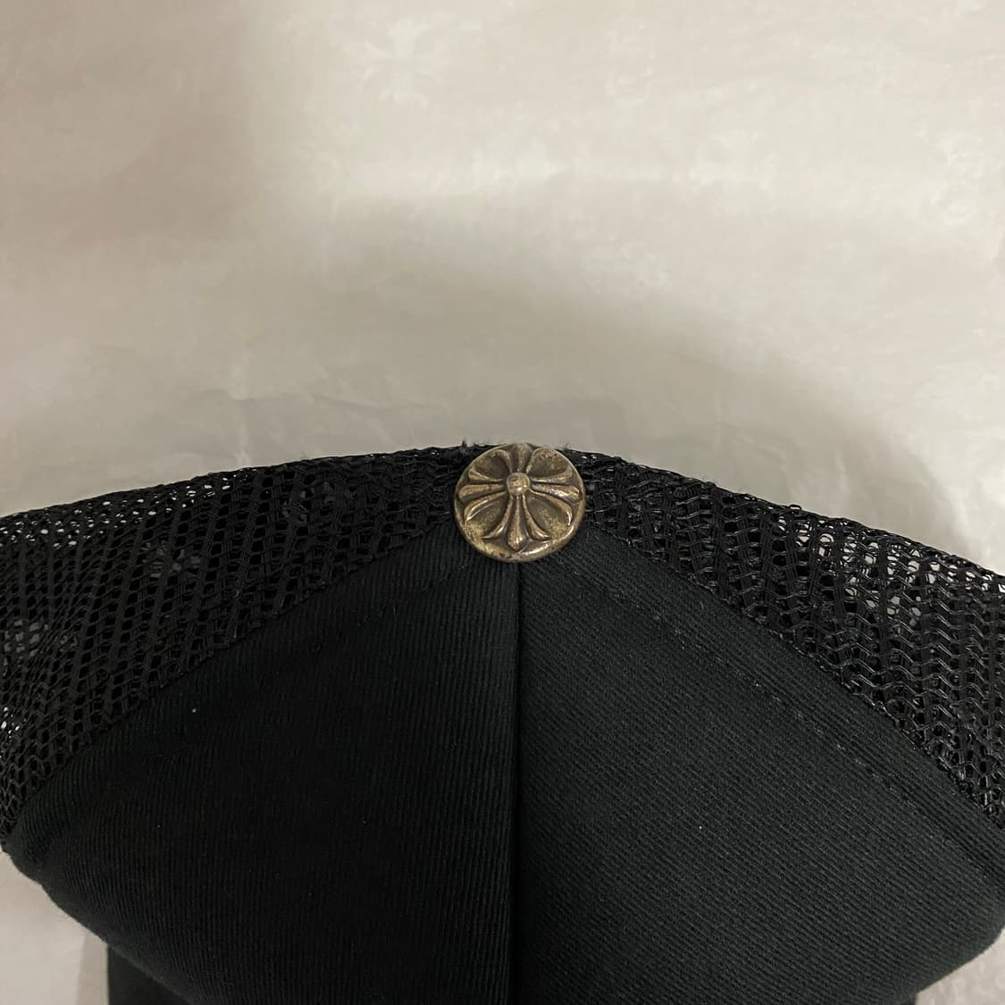 [Free] 크롬하츠 세메터리 트러커햇 블랙 레드 상품이미지4