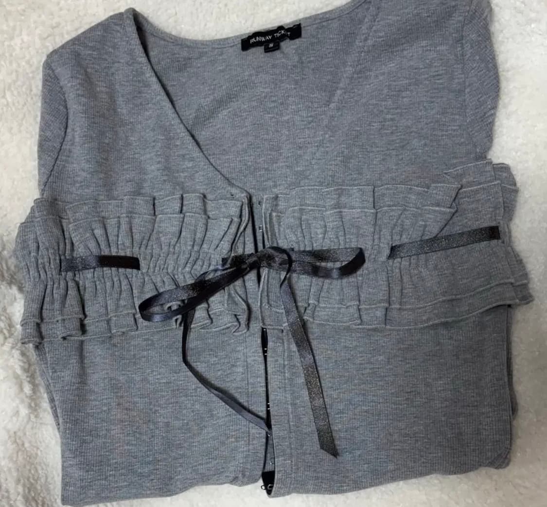 런웨이티켓 ending ribbon frill cardigan 상품이미지2