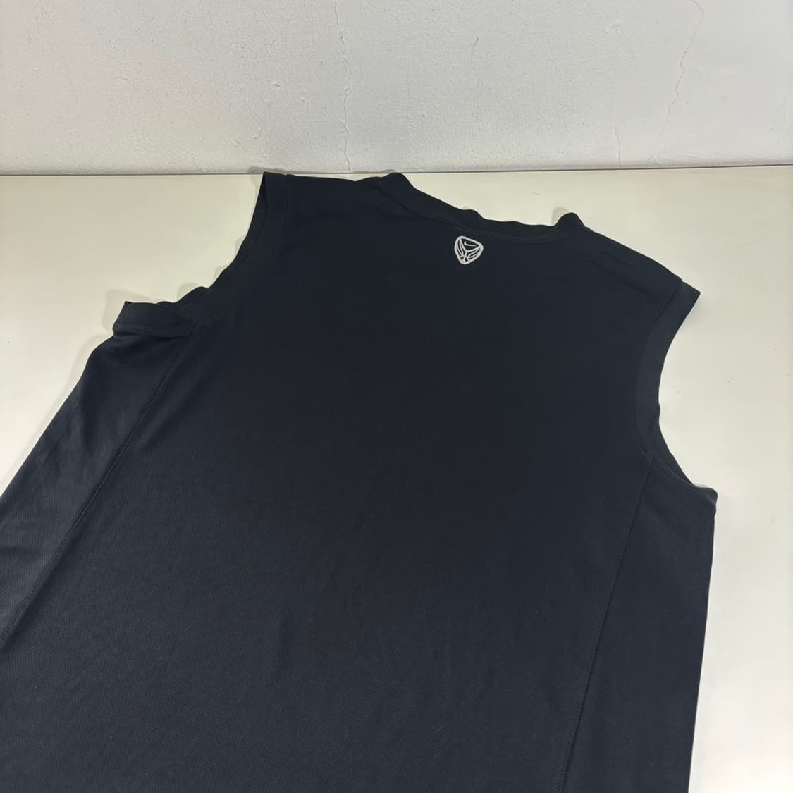 105 XL 나이키베스킷 블랙 스우시 폴리 농구민소매 상품이미지2