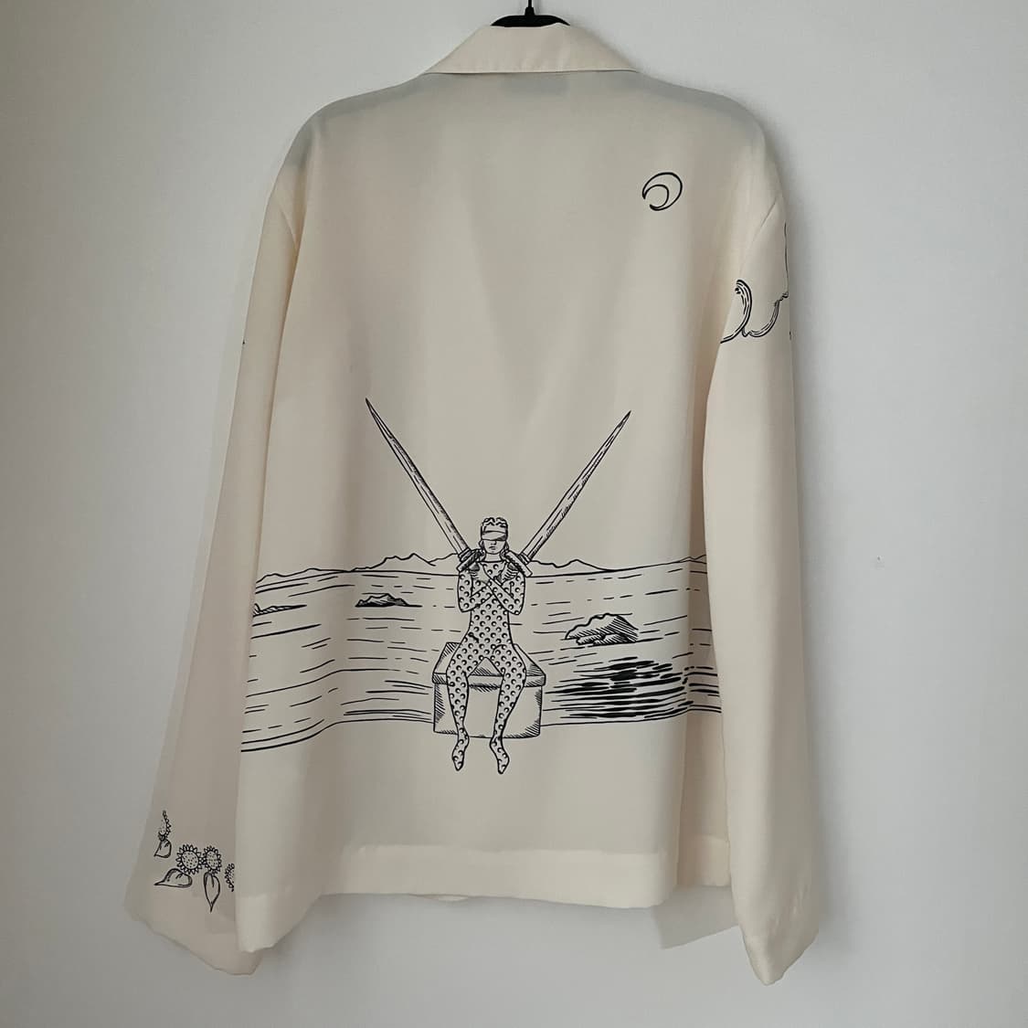 마린세르 cream tarot printed shirt 상품이미지6