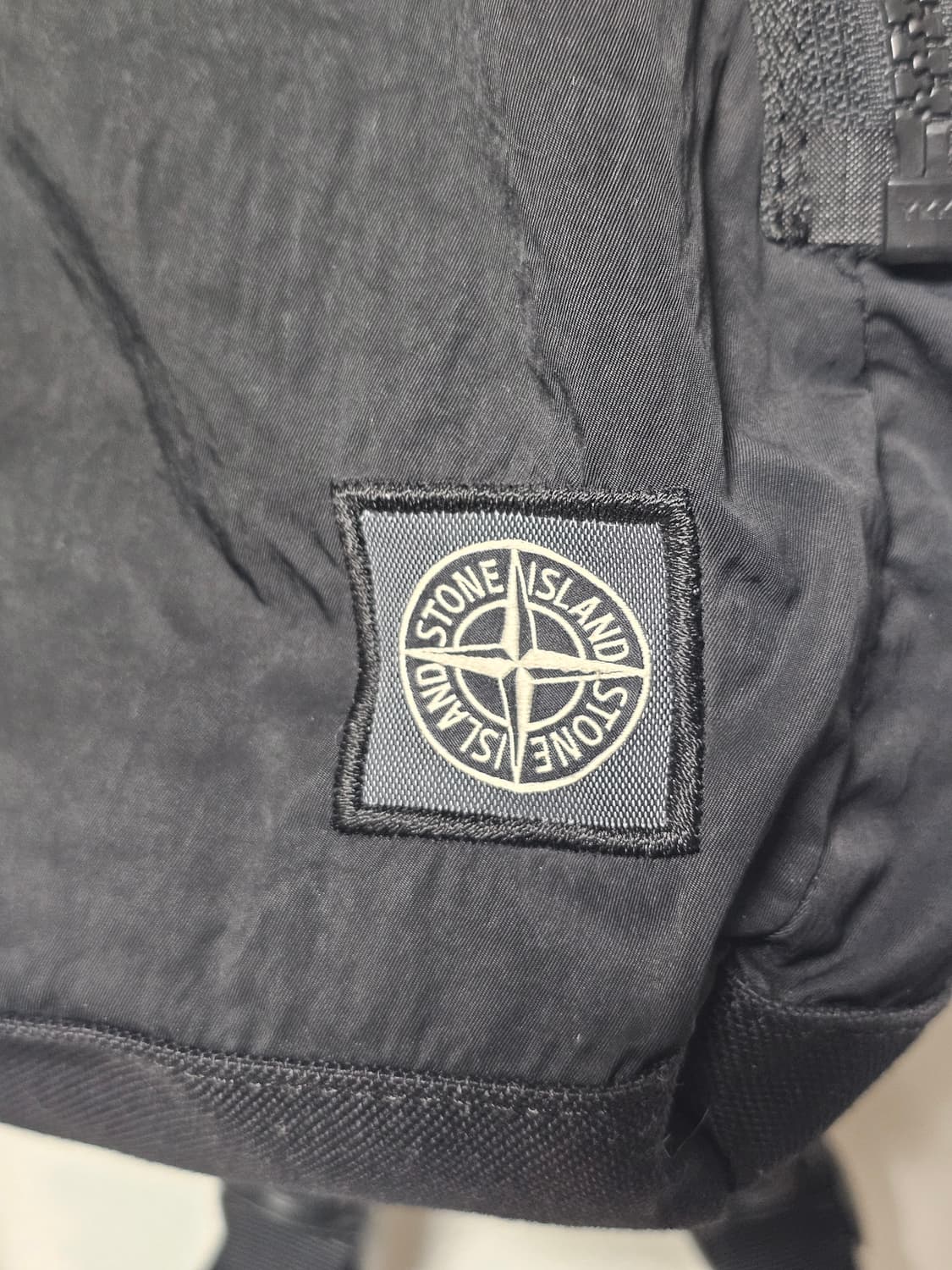 스톤아일랜드 슬링백 상품이미지4