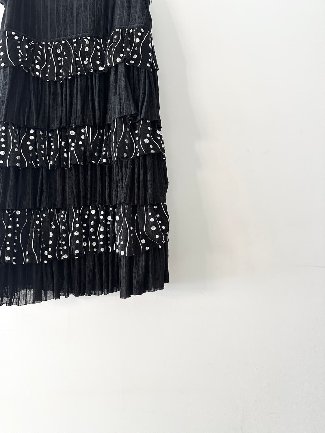Hanging pattern ruffle mini ops  상품이미지3