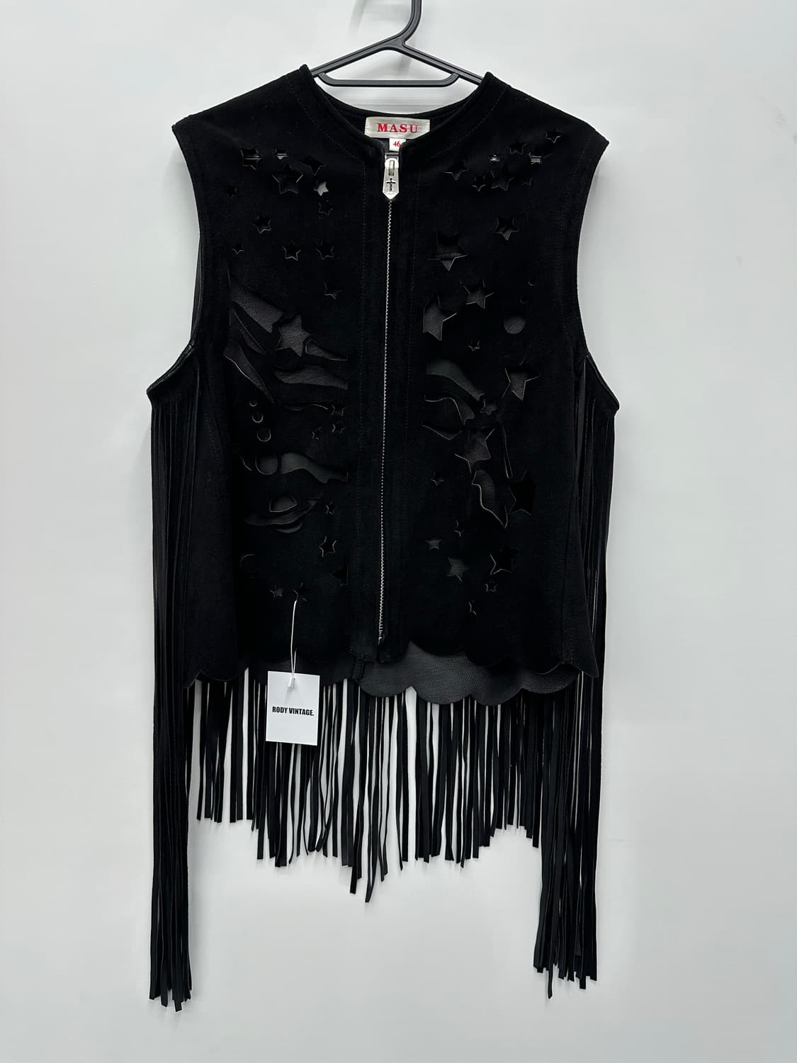 [MASU] Fringe Cut-Out Suede Vest 상품이미지2