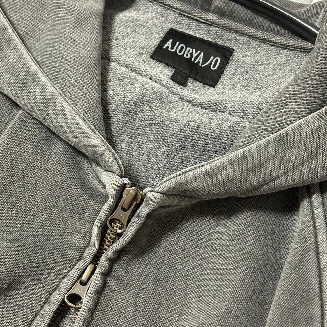 [L]. 단종된 아조바이아조 크롭 후드집업 [CHARCOAL] 상품이미지7