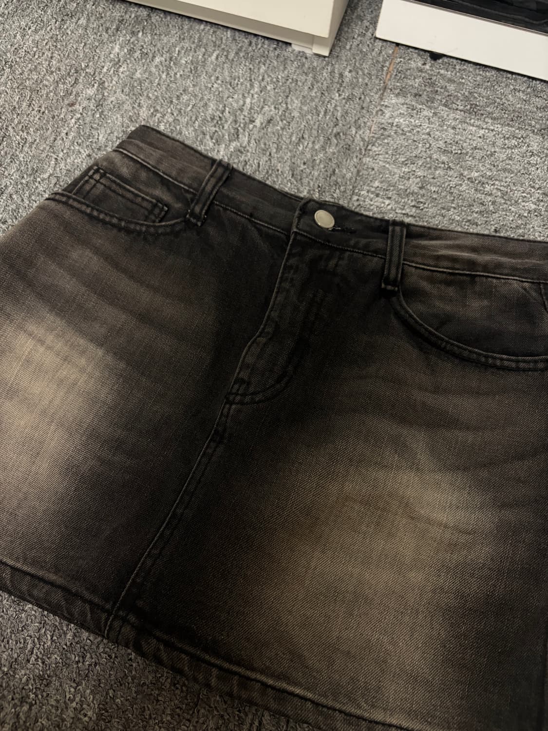 카인다미 골반볼륨업 흑청 치마바지M 상품이미지8