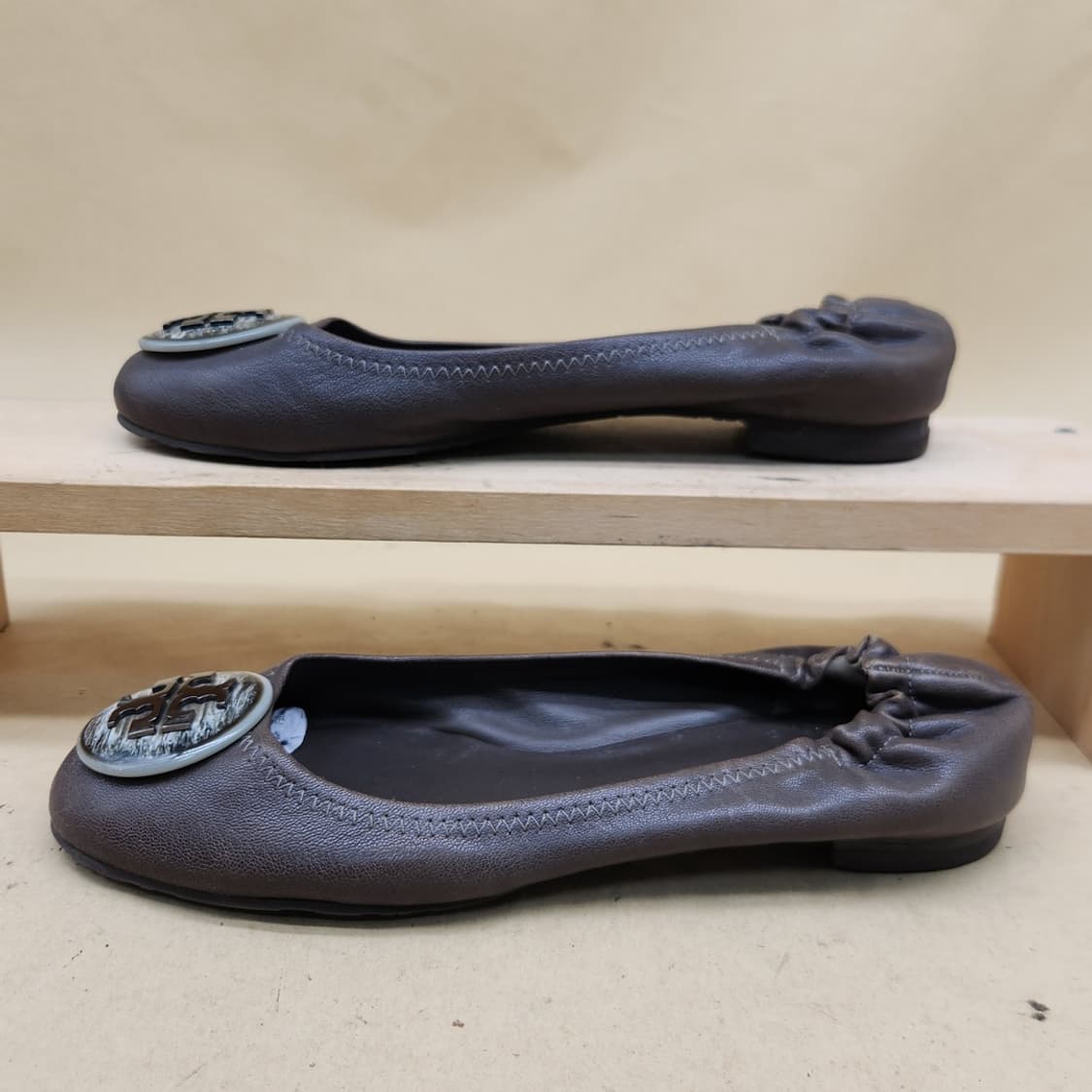 토리버치 마블 여성플랫슈즈 245 상품이미지1