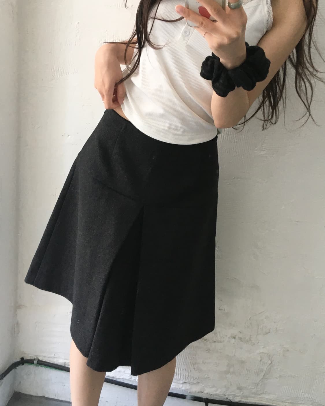 Miu Miu 미우미우 블랙 울 플리츠 미디 스커트 상품이미지1