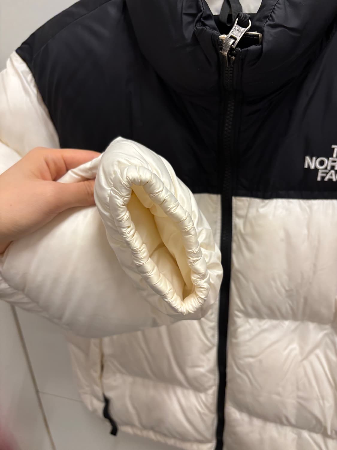 노스페이스 눕시 하이브리드 다운볼 아이보리 상품이미지7