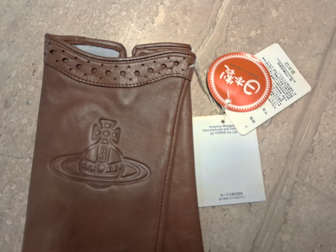 비비안 웨스트우드 빅orb 로고 양가죽 장갑 브라운(새상품) 상품이미지8