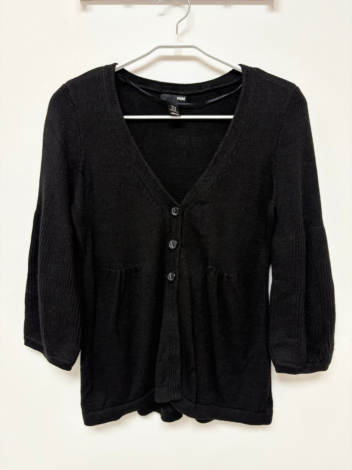 H&M 블랙 퍼프 가디건 상품이미지3