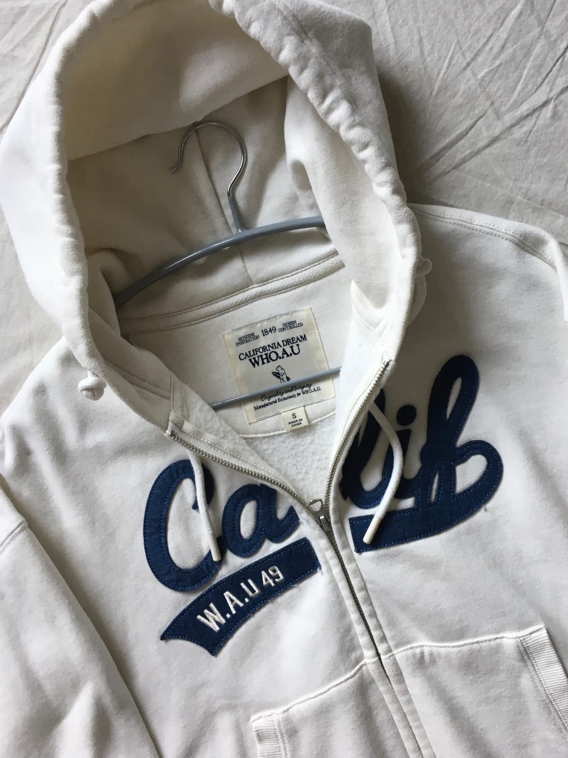 후아유 자수패치 후드집업 상품이미지4