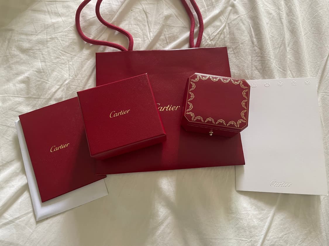 클래쉬드 까르띠에 미니 이어링 상품이미지4