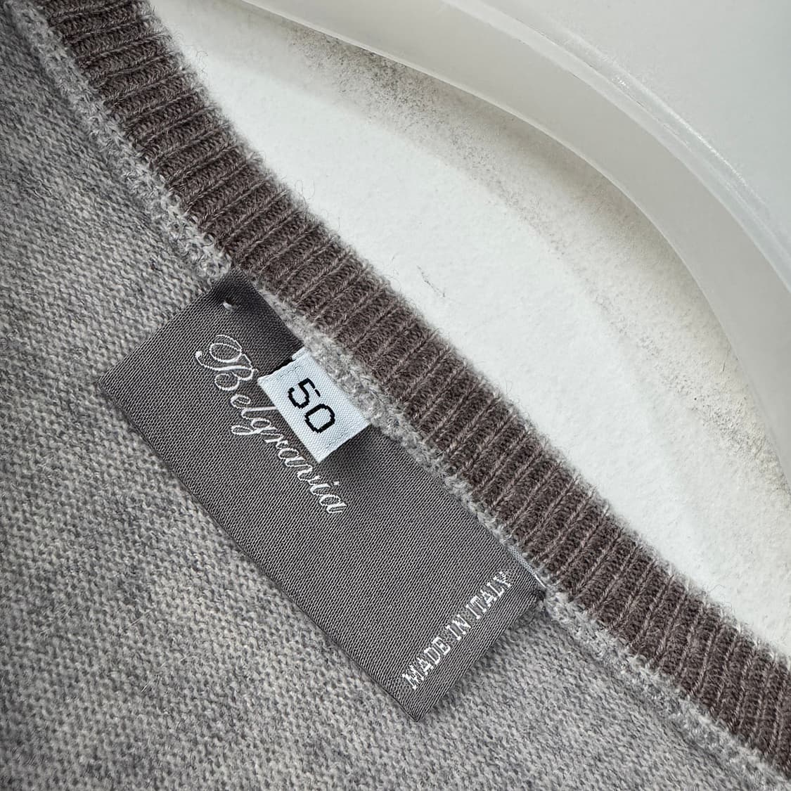 벨그라비아 캐시미어100 브이넥 니트 상품이미지2