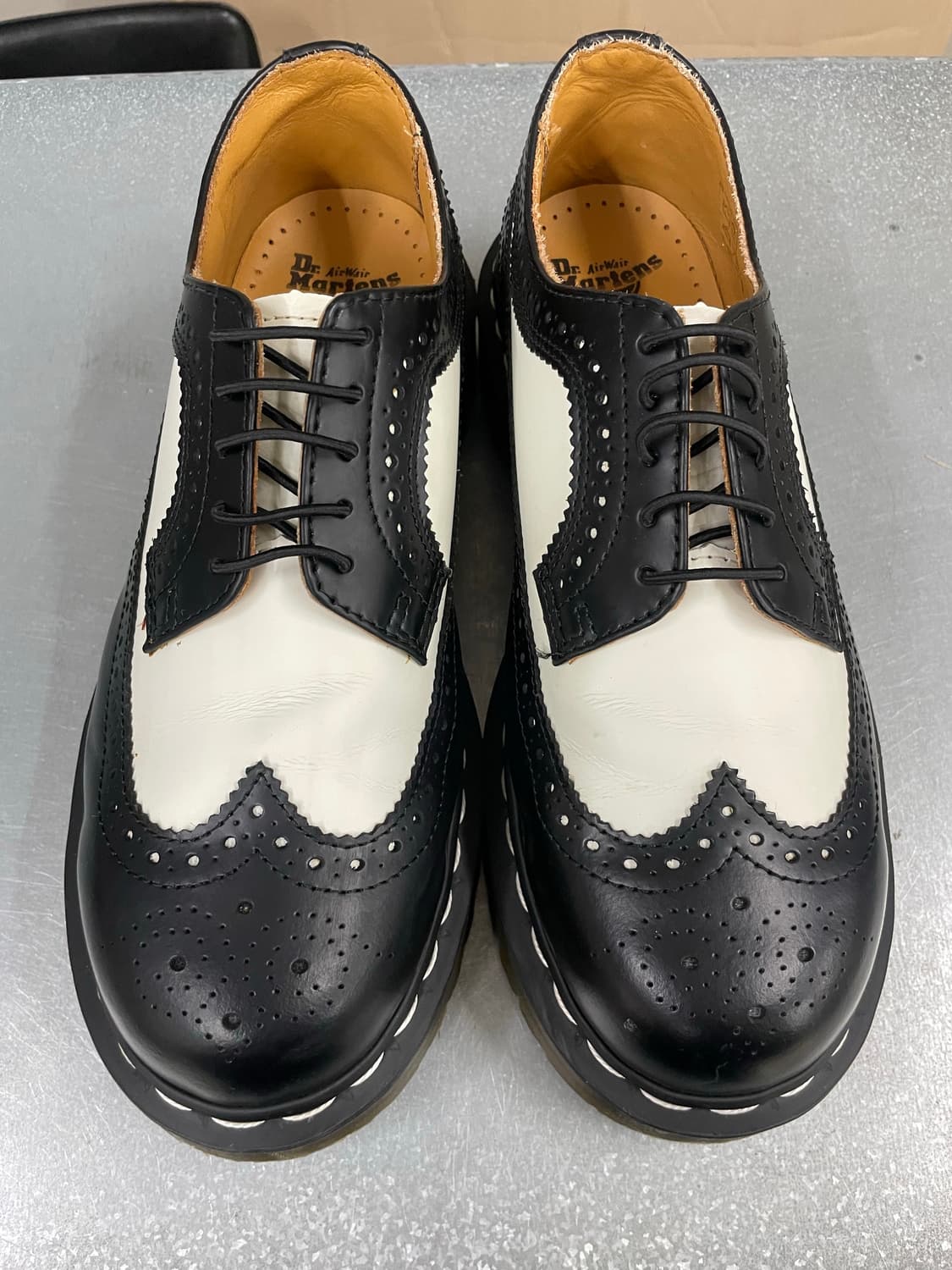 닥터마틴 3989 벡스 블랙 앤 화이트 스무스 UK6 상품이미지5