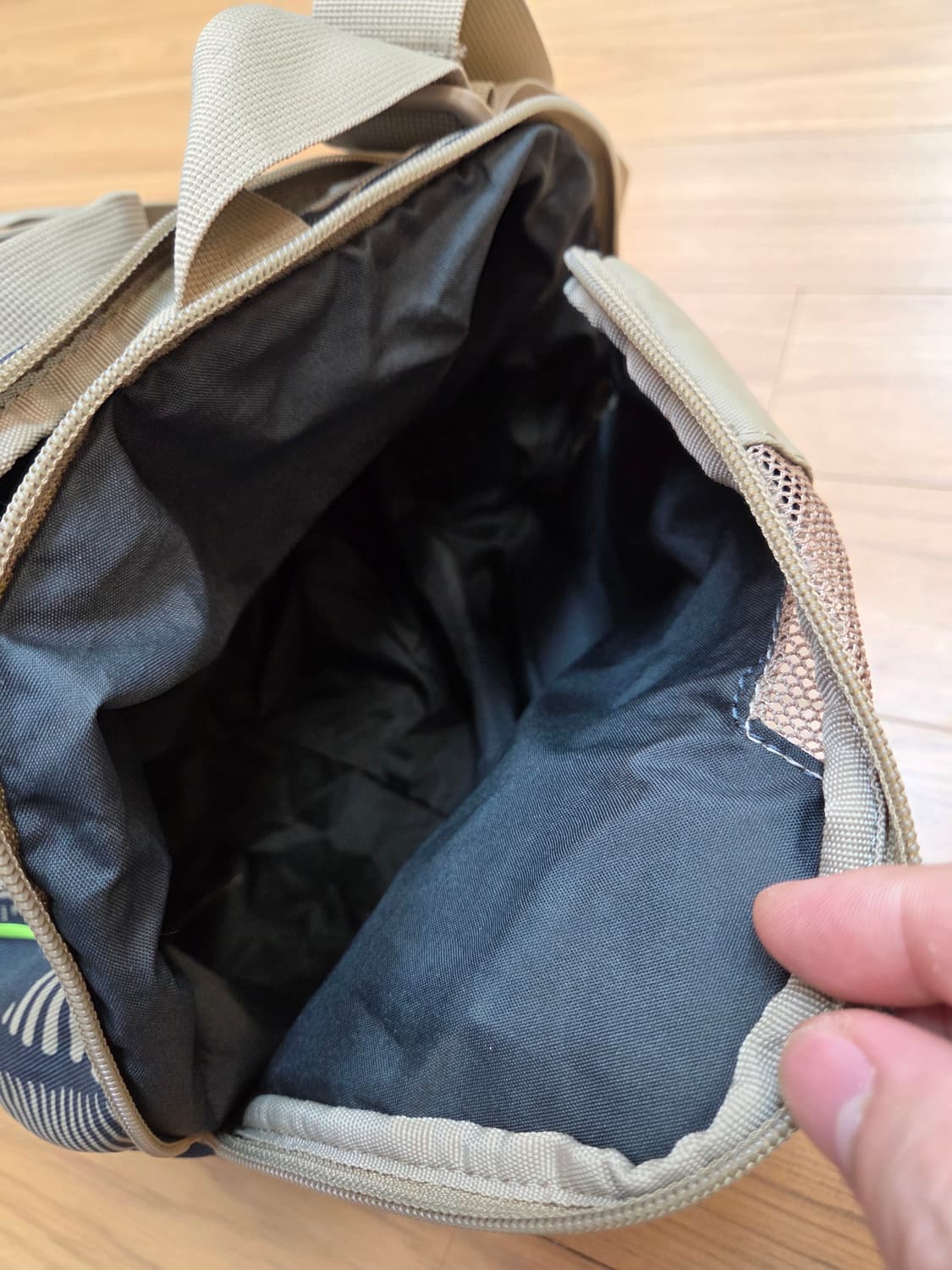 ​[나이키] 그래픽 더플백 (헬스/운동용 가방)
​나이키 정품 더플백 판 상품이미지2