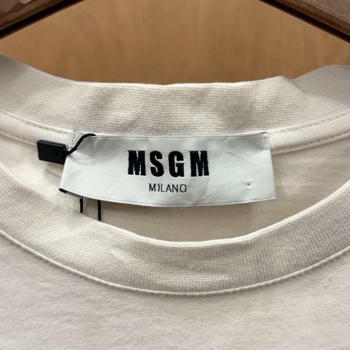 MSGM 밀라노 빅로고 프린트 반팔 티셔츠 크루넥 레귤러핏 화이트 상품이미지6