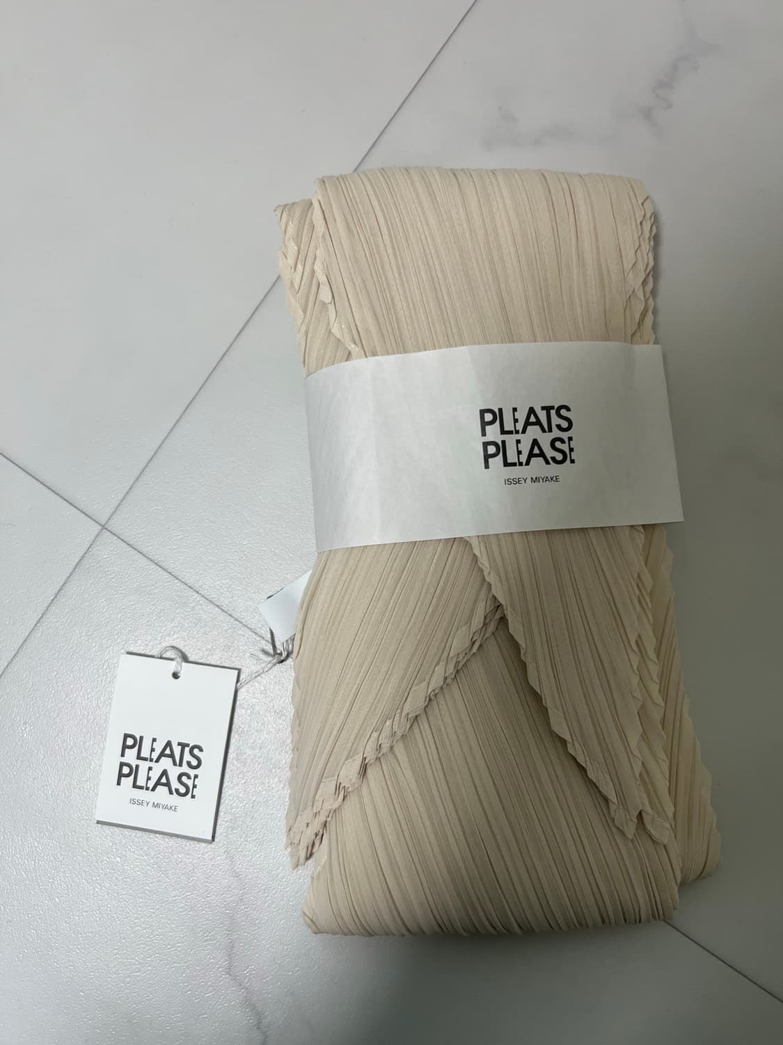 플리츠플리즈 스카프 베이지 상품이미지1