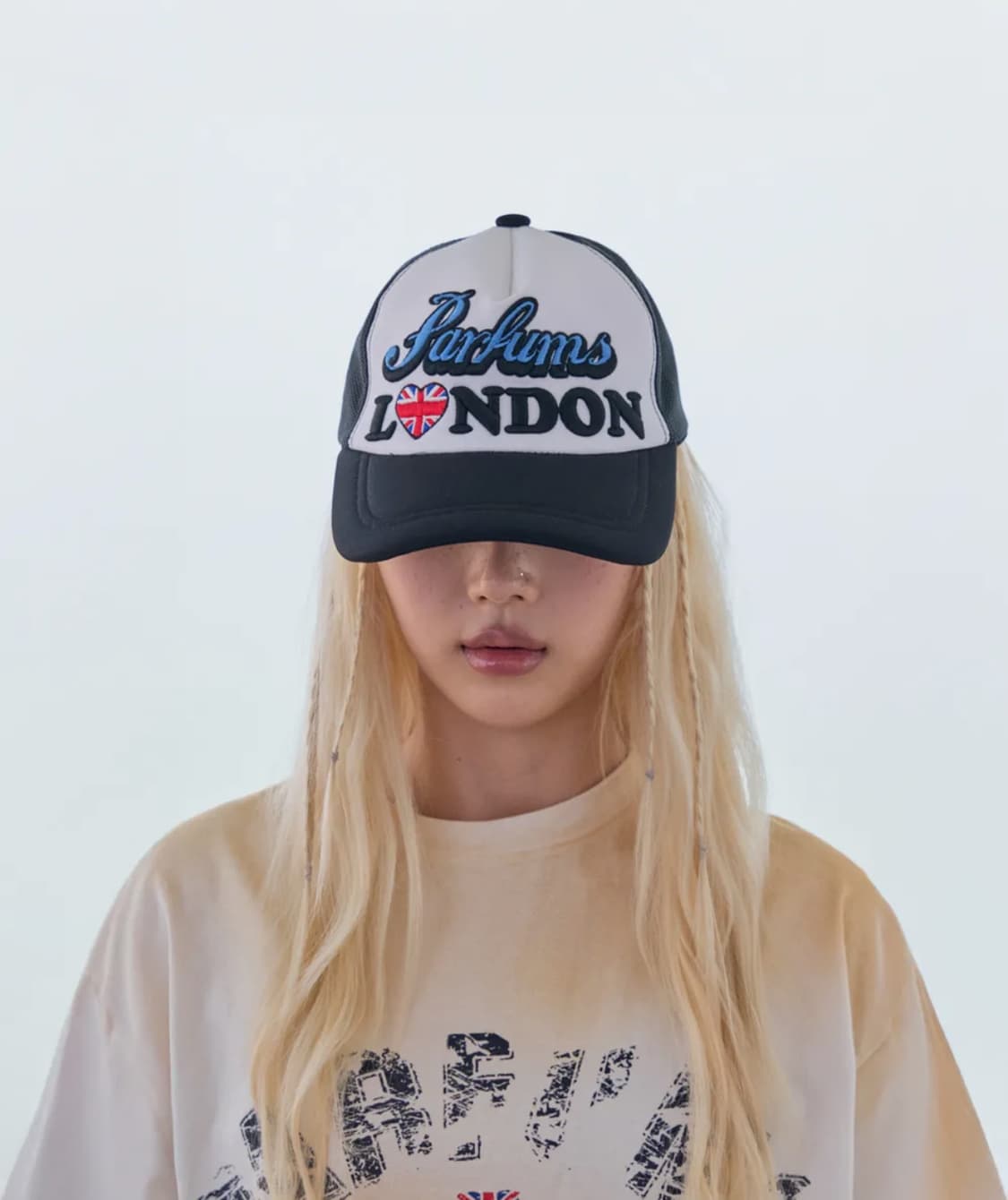 런던파퓸스아카이브 블랙 트러커 캡 모자 상품이미지1