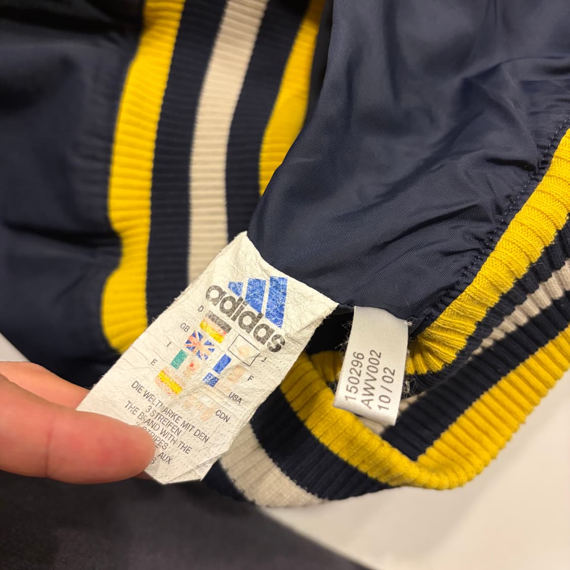 [100] 90s 아디다스 올드스쿨 네이비/옐로우 배색 바람막이 B712 상품이미지6