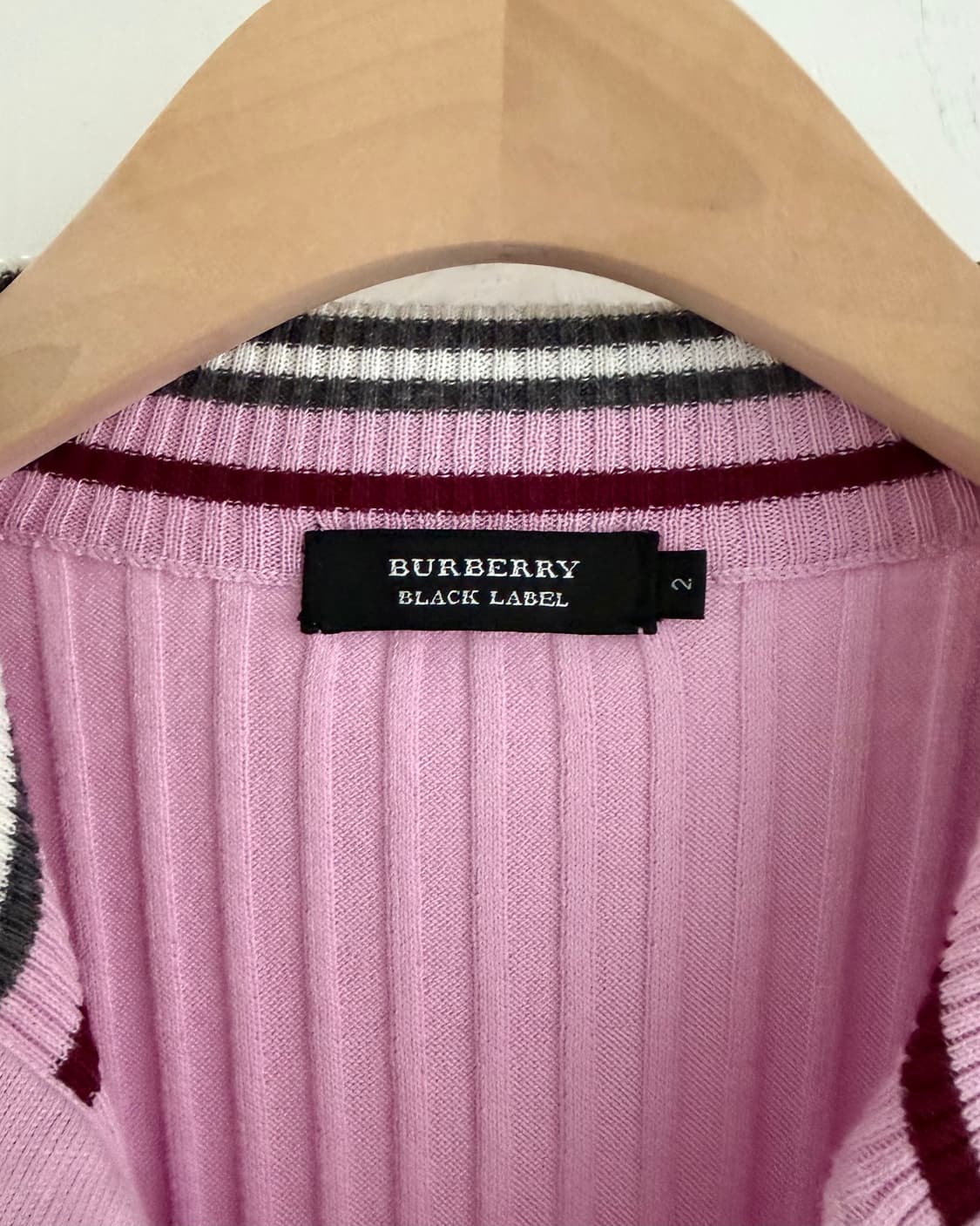 Burberry 버버리 블랙라벨 라벤더퍼플 버튼 가디건 상품이미지5