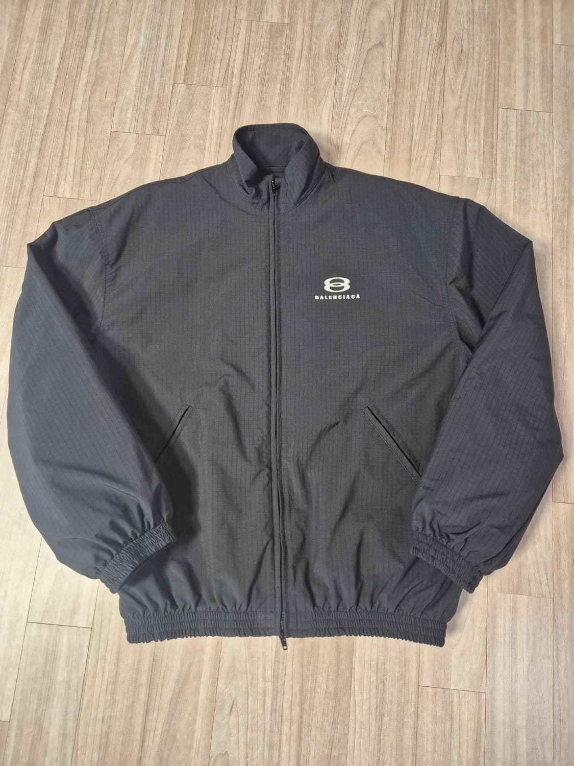 발렌시아가 유니티 윈드브레이커 상품이미지1