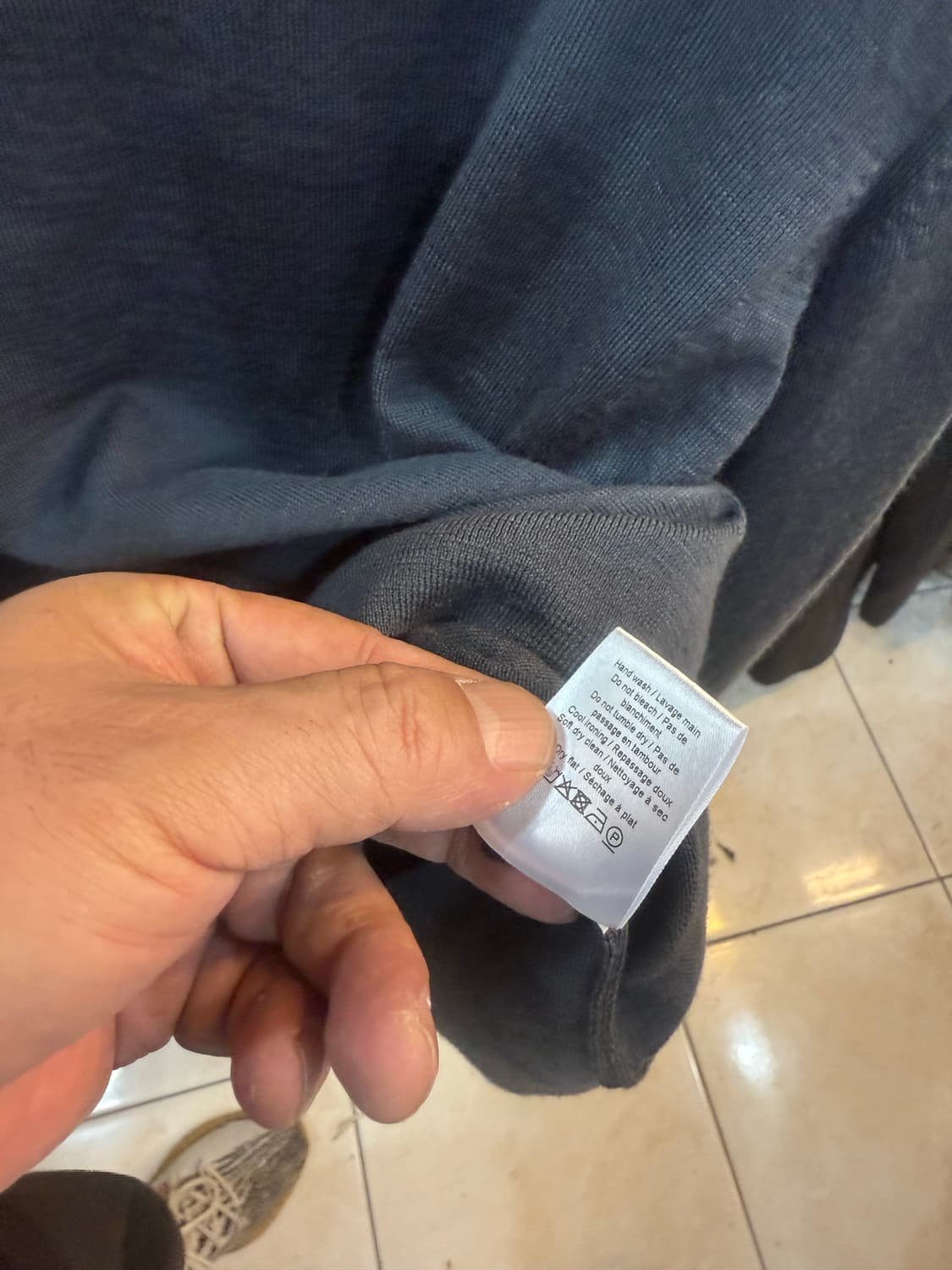 100 정품 르메르 목폴라 니트 팝니다 상품이미지4