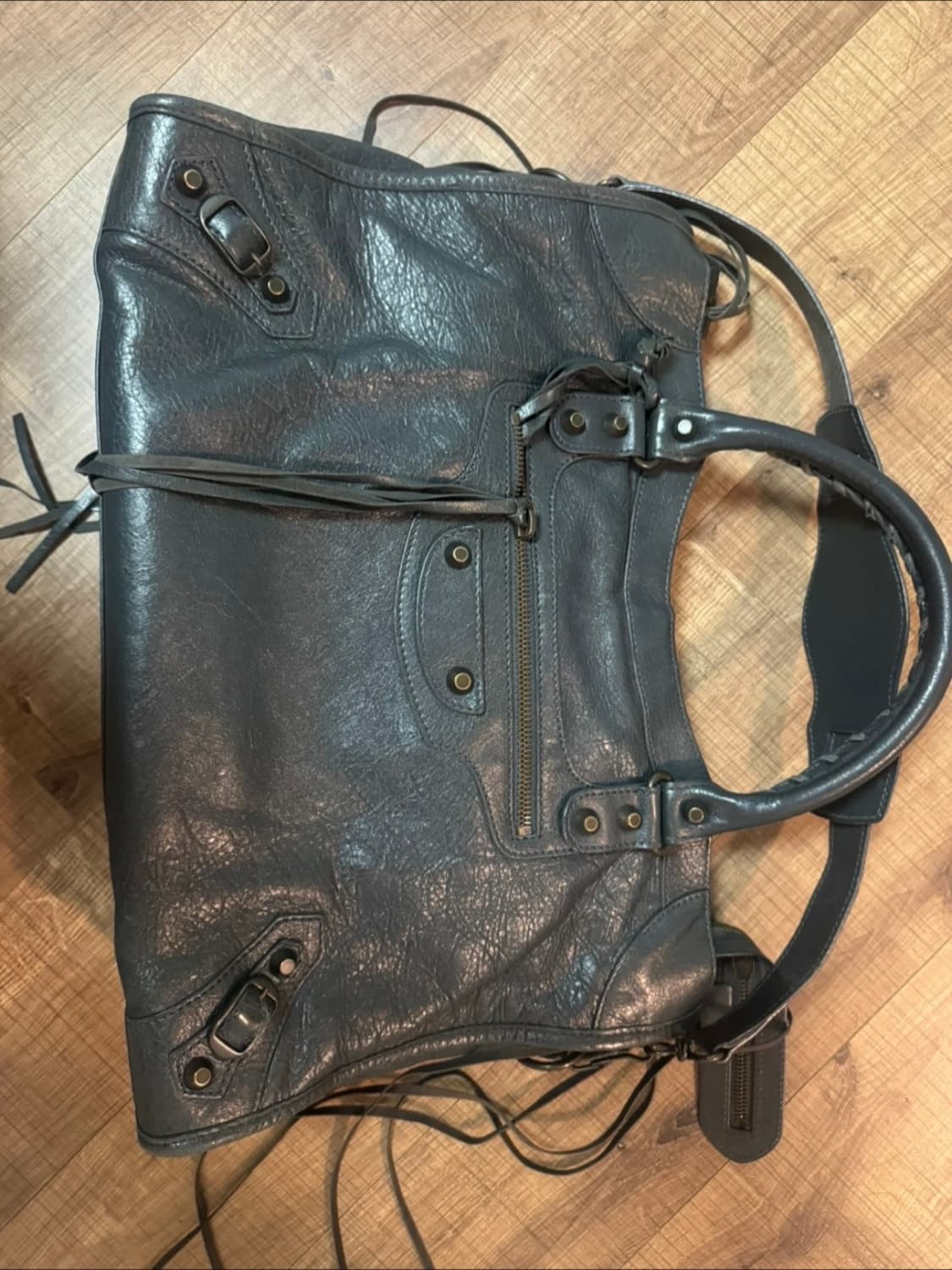 모터백 다크그레이 미듐 상품이미지2