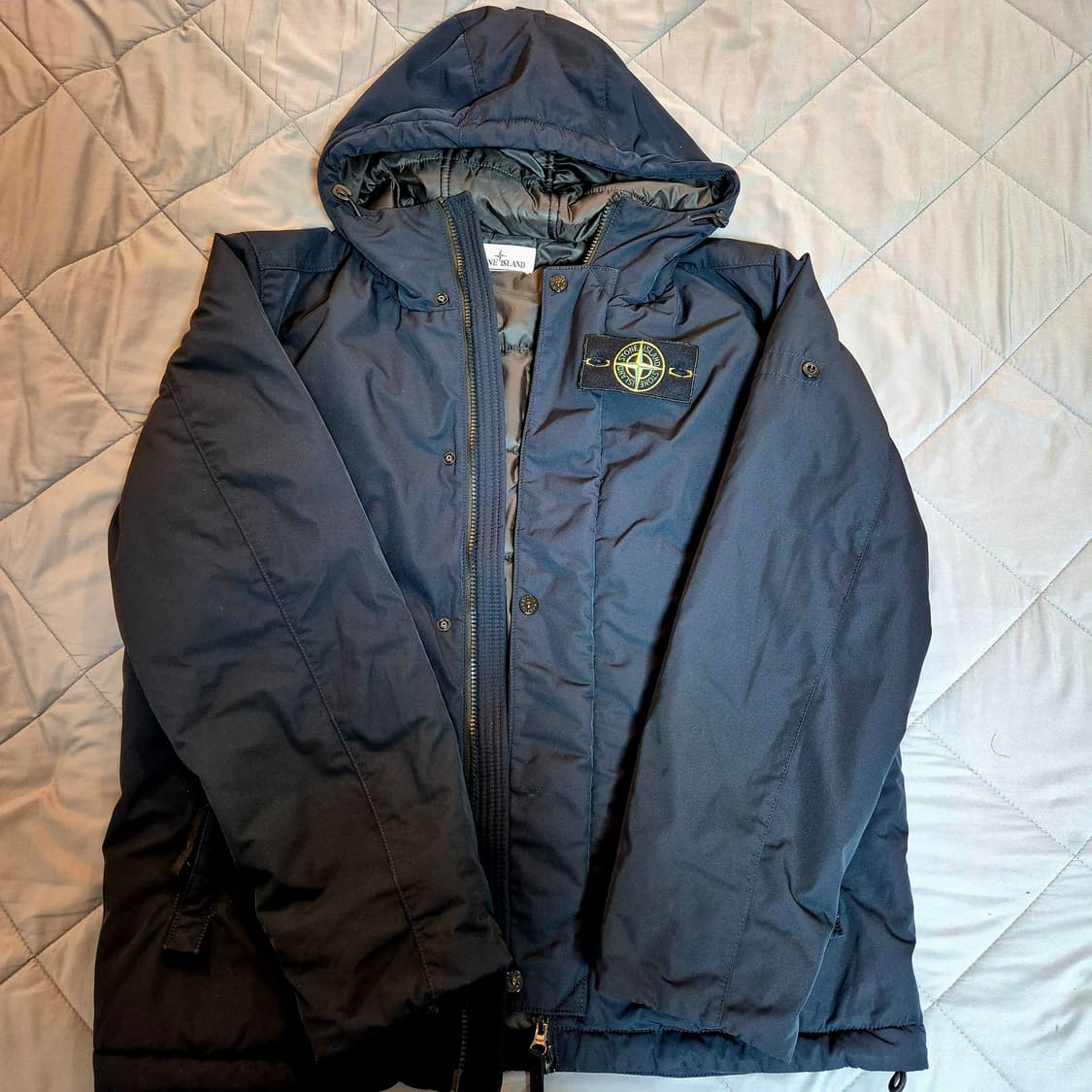 스톤아일랜드 마이크로랩스 프리마로프트 상품이미지1