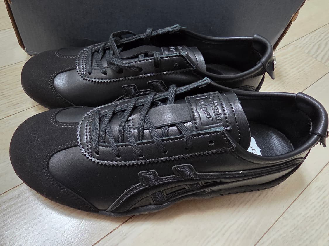 오니츠카 타이거 드라이빙 블랙 스니커즈 상품이미지6