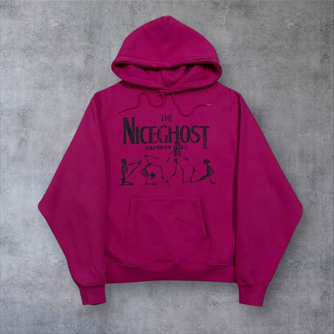나이스 고스트 클럽 빅로고 핑크 후드티 상품이미지1