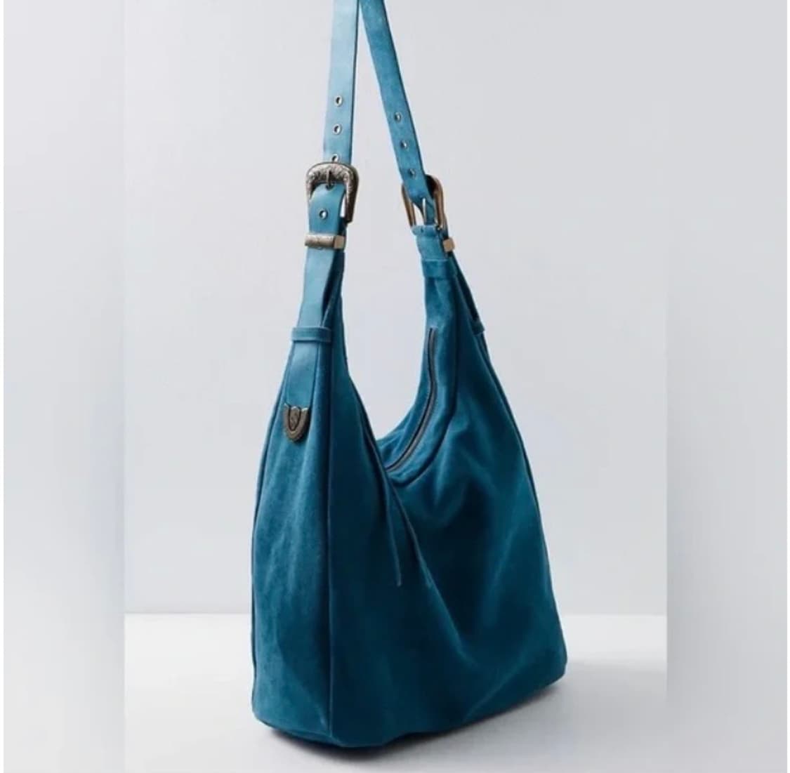 프리피플 웨스턴 버클 스웨이드 숄더백 호보백 상품이미지2