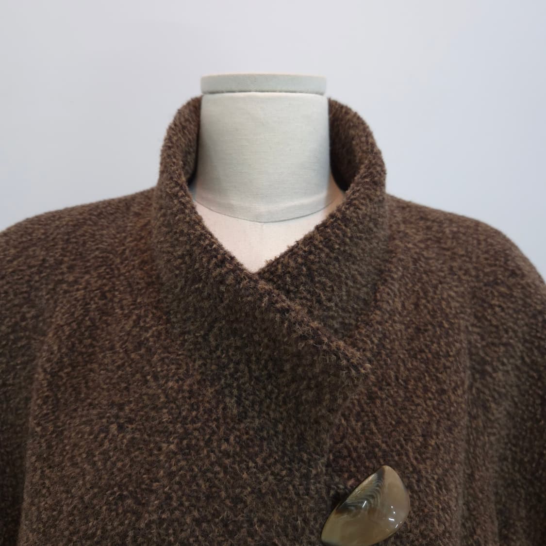 울 100% 브라운 부클 오버핏 코트 상품이미지2