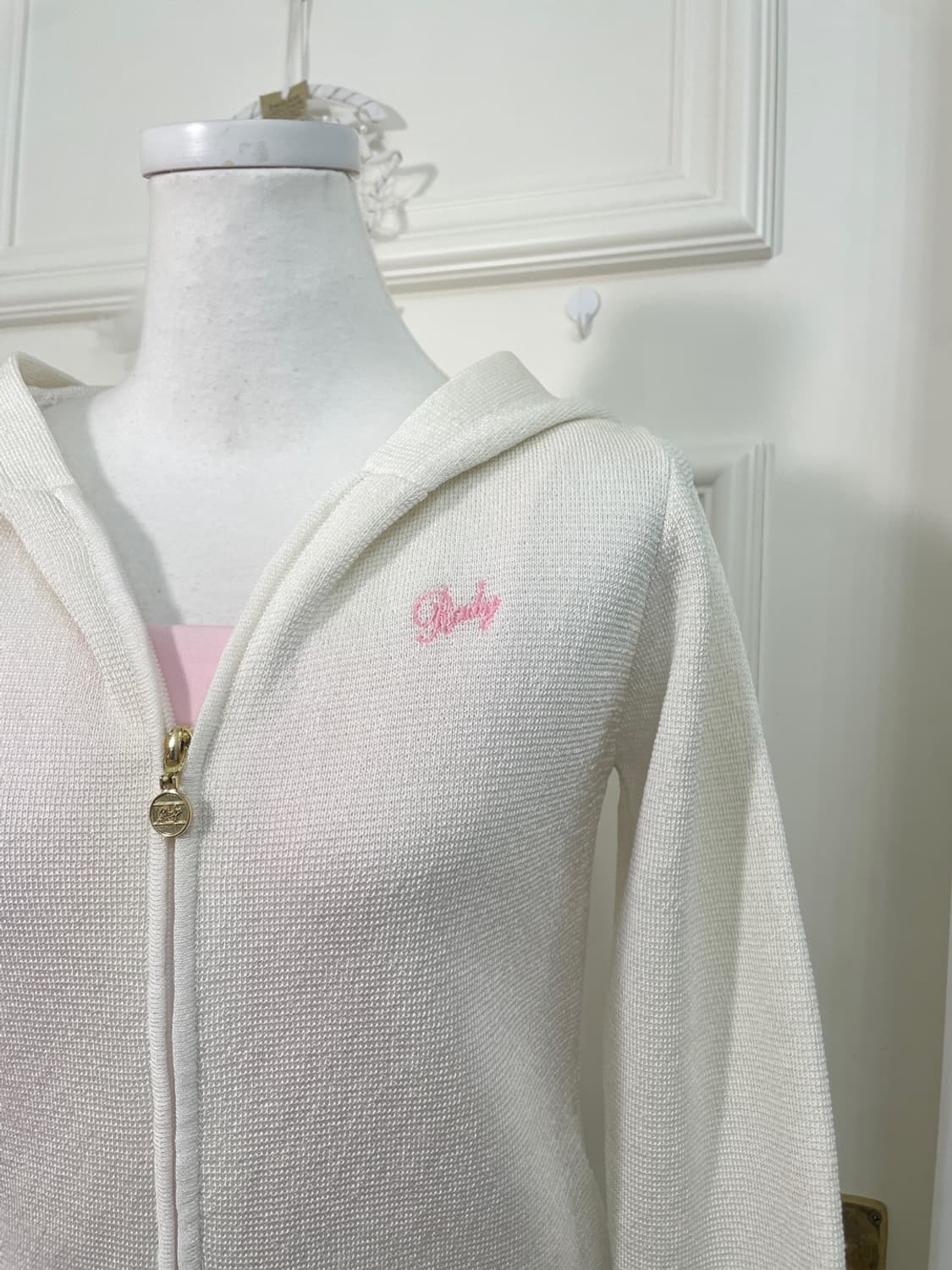 white pink embroidery 2-way spring hoodi 상품이미지7