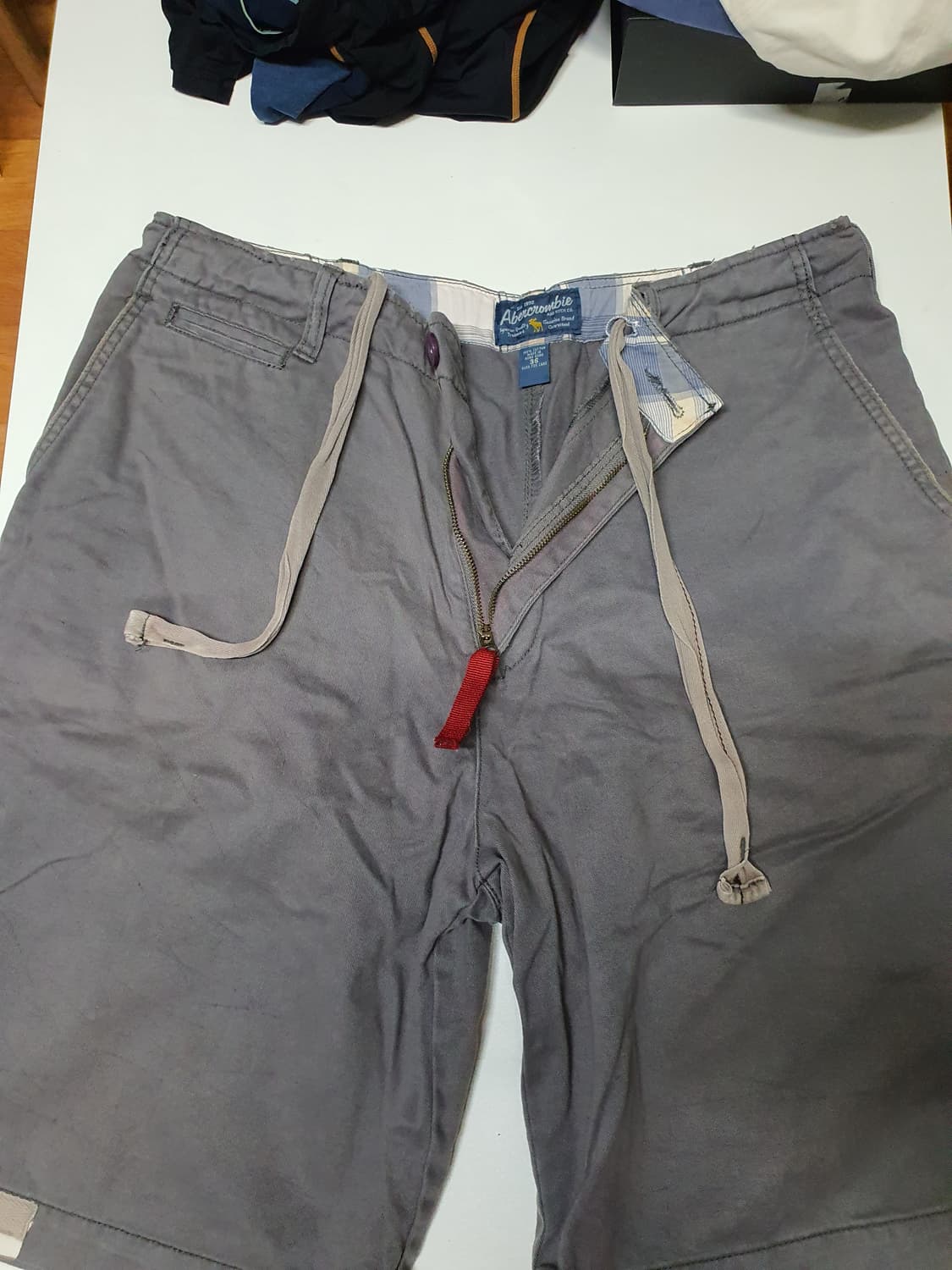 아베크롬비 빈티지 데미지 피그먼트 반바지  상품이미지1