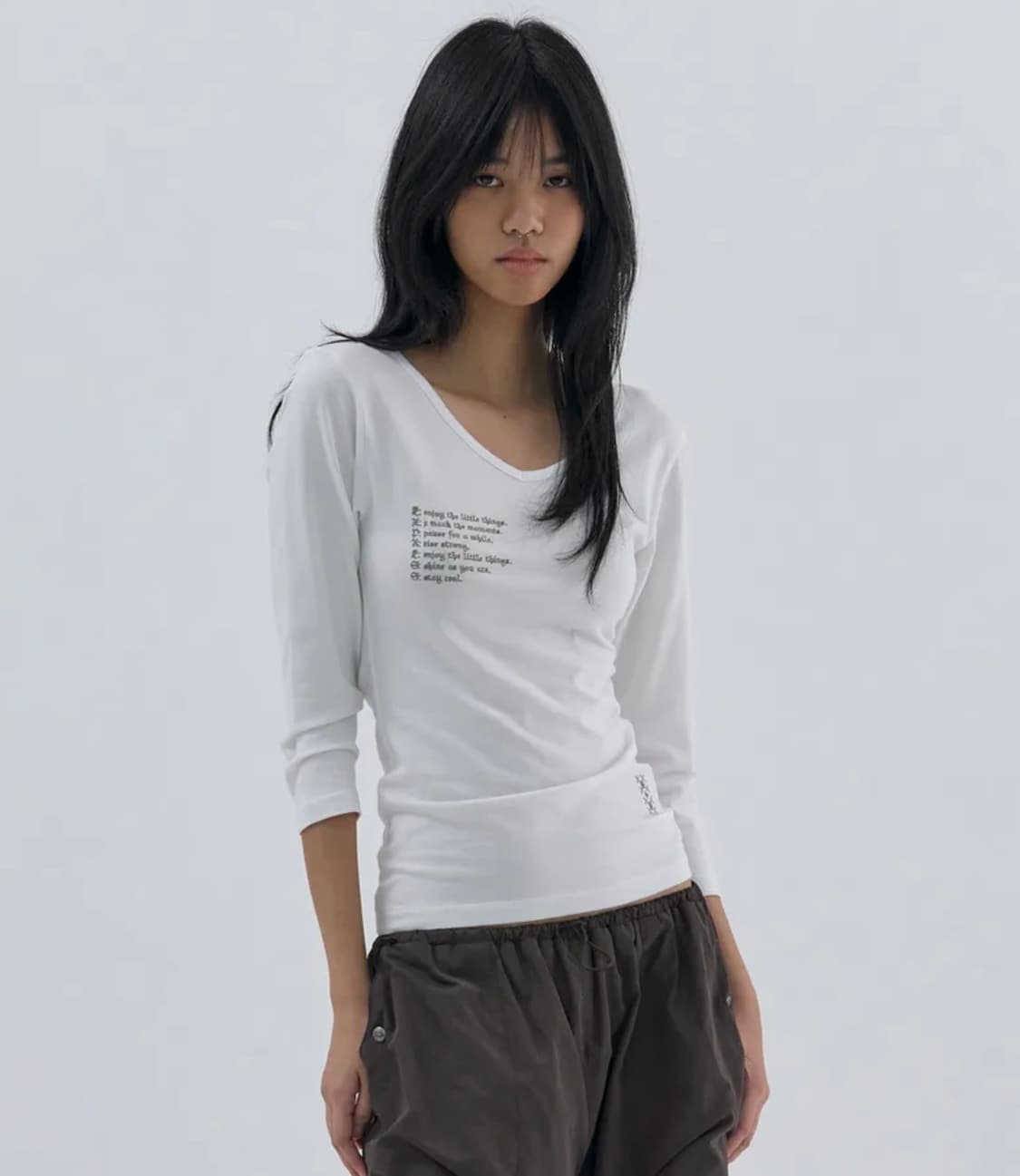 웰빙익스프레스 V neck 3/4 sleeve White 상품이미지1