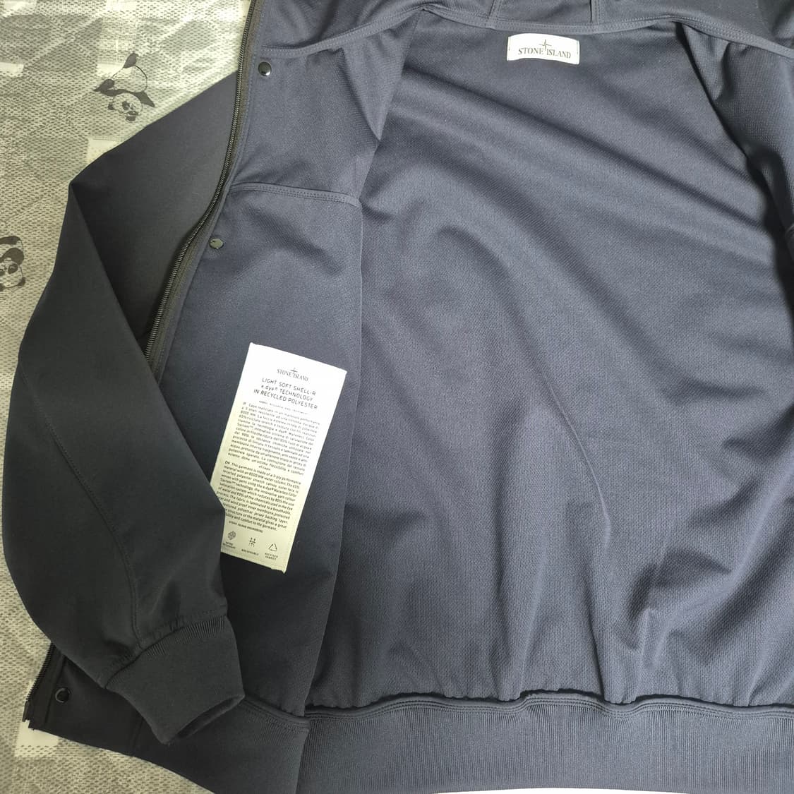 스톤아일랜드 라이트 소프트 쉘-R  폴리에스터 후드 자켓 상품이미지9