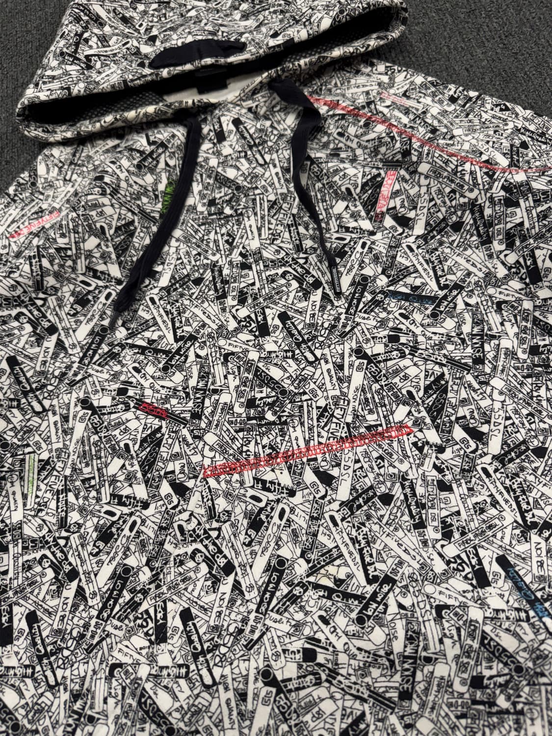 S)55DSL 빈티지 그래피티 패턴 후드티 상품이미지2