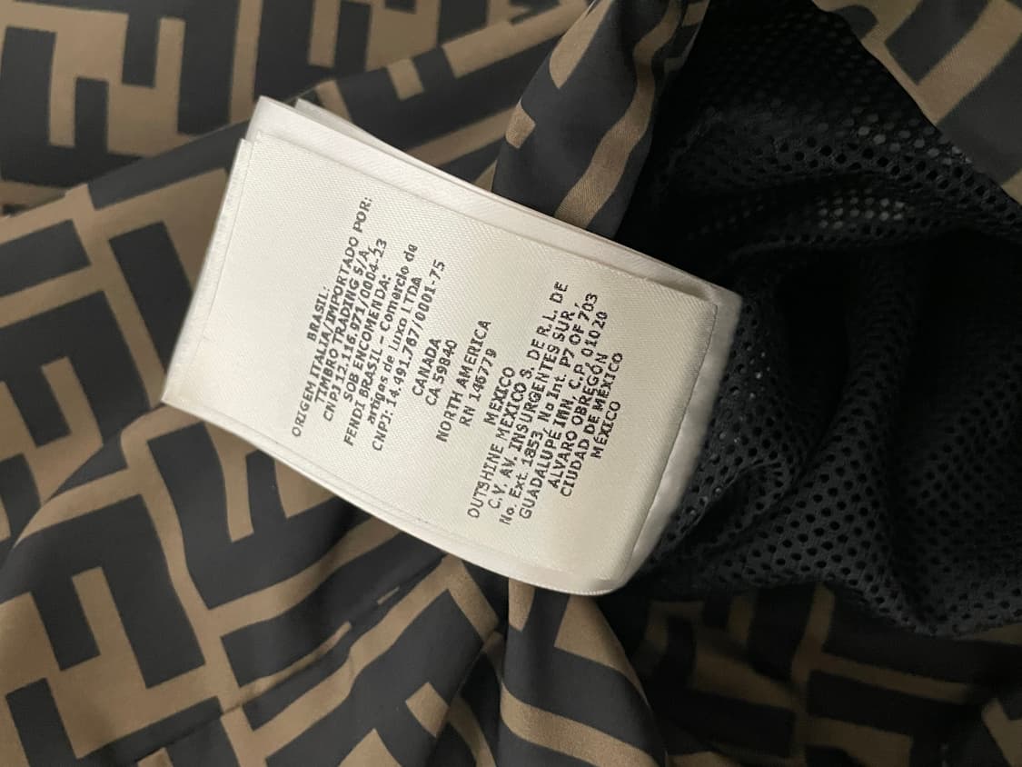 펜디 리버서블 바람막이 56(105) 상품이미지4