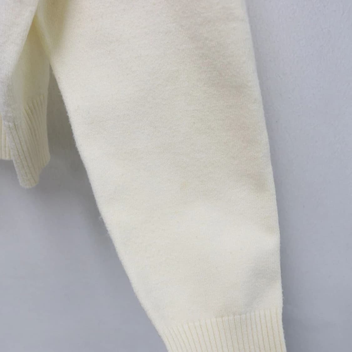 TINA JOJUN 하트 단추 퍼프 울 가디건 60415 상품이미지7