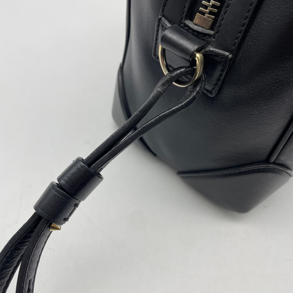 지방시 루크레치아 미니 보스턴 백 상품이미지7