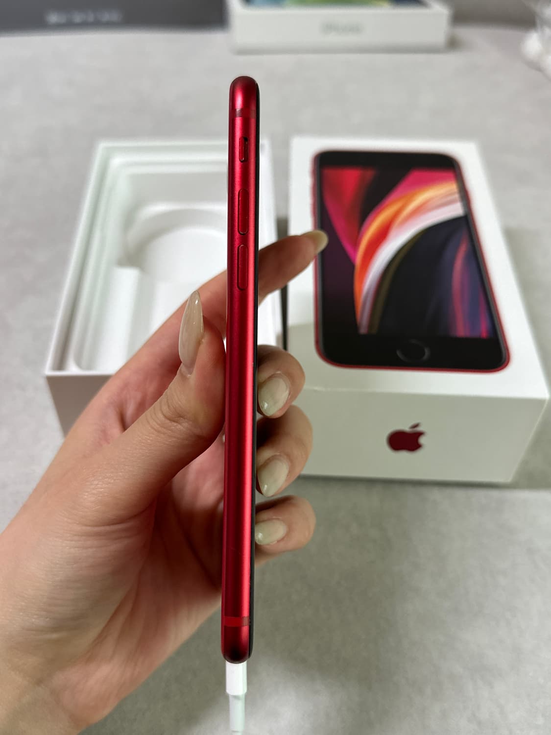아이폰 se RED레드 128GB 상품이미지6