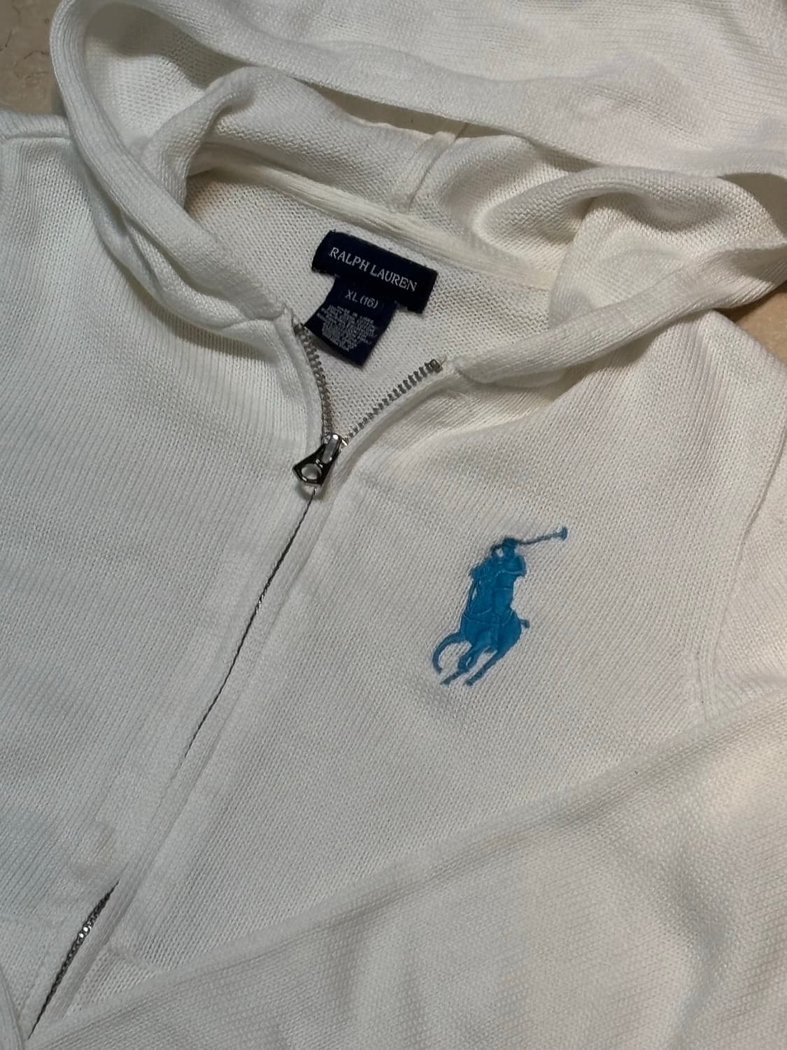 폴로 랄프로렌 블루 빅포니 화이트 니트 후드집업-착샷 잇시요 상품이미지1