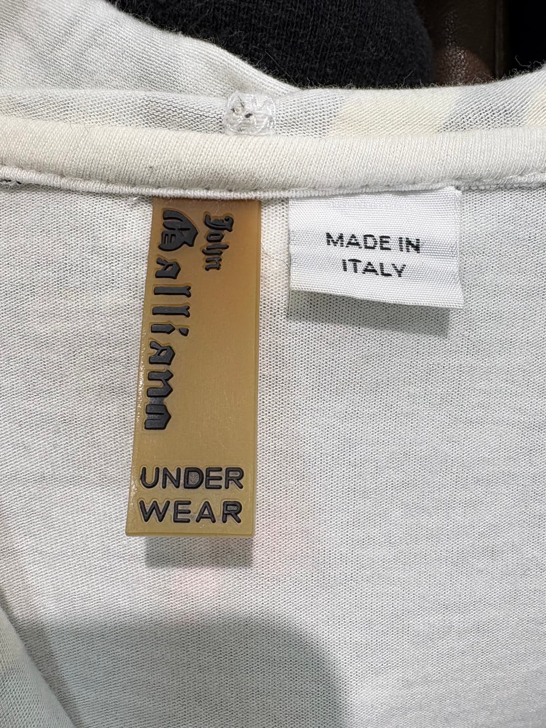 존 갈리아노 00s 뉴스페이퍼 프린트 후드집업 상품이미지10